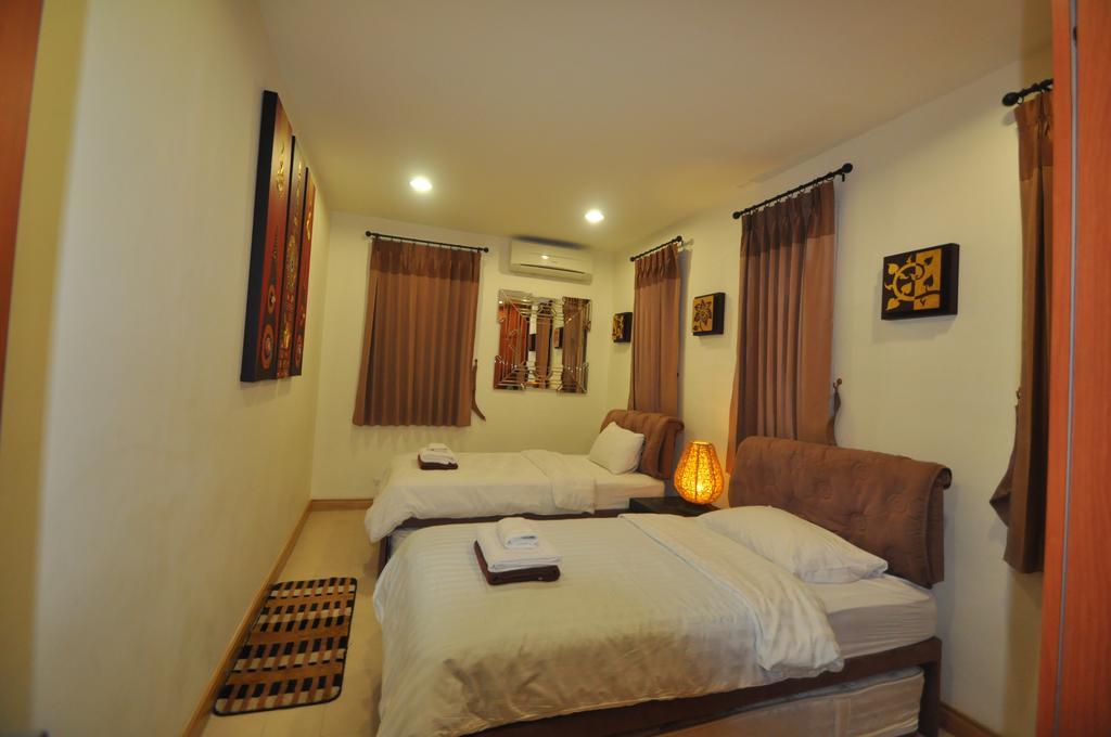 4 Bedroom Pool Hua Hin Blue Lagoon Villa Cha-Am