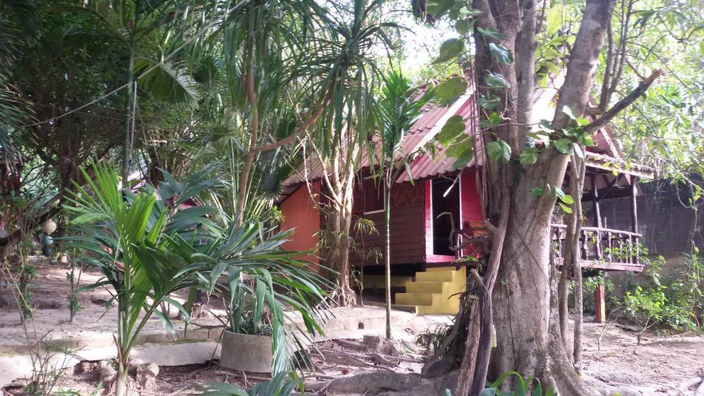 Guest house Goldkey Ranong