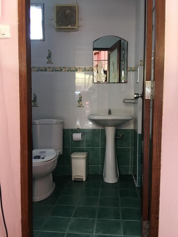 Guest house Balcony & Bedroom Rayong
