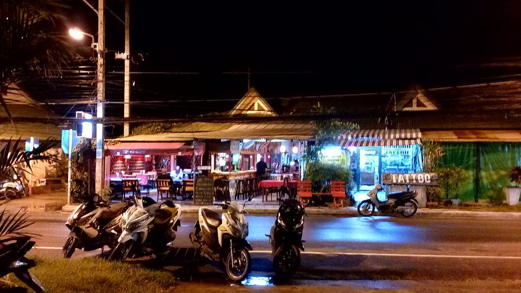 Baan Pitcha บ้านพิชชา 2*