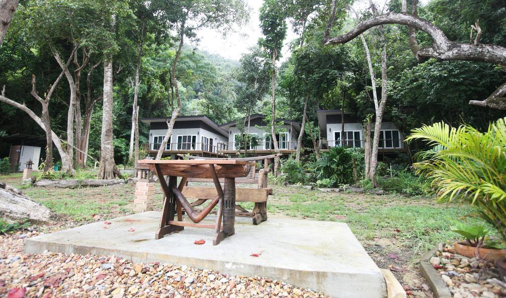 Villa The Other Side Koh Lanta