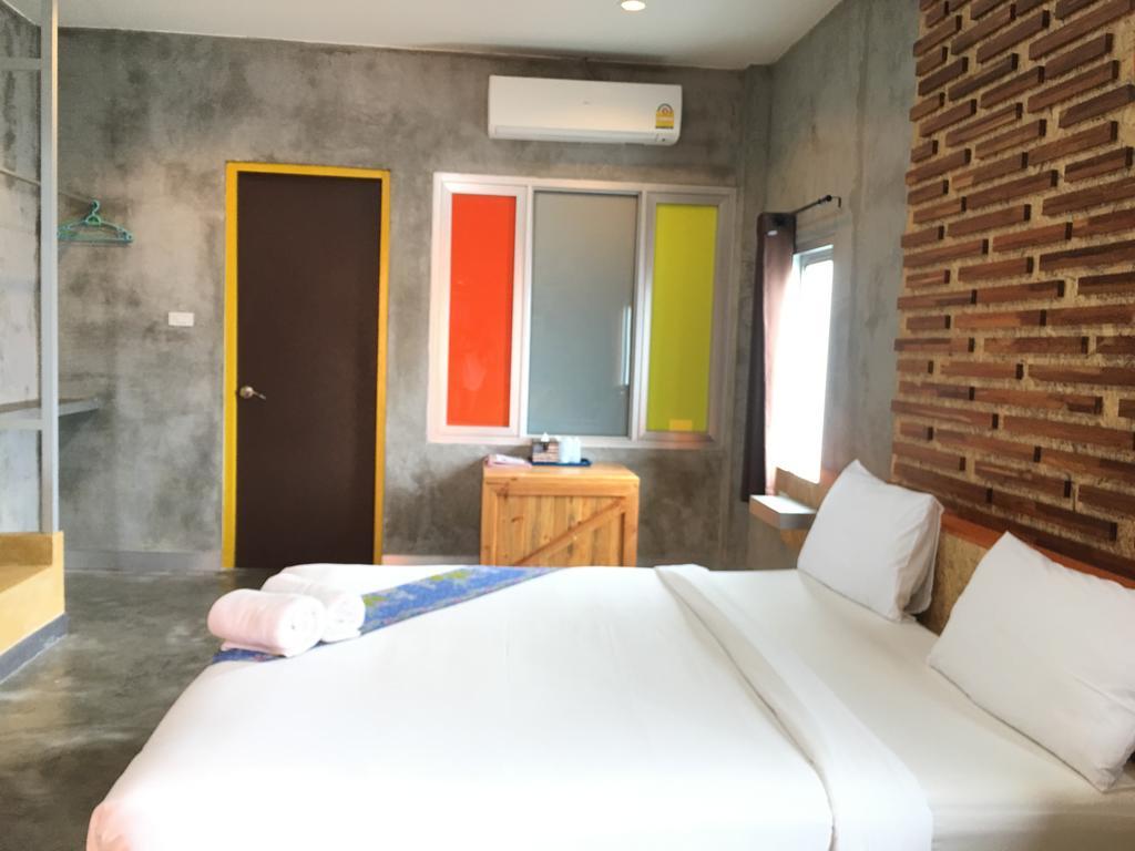 Tanisa Chumphon