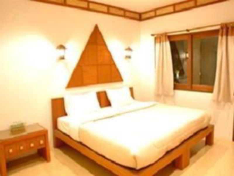 Resort Uthai River