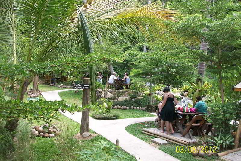 Oyo 943 Siva Buri Hotel 2*