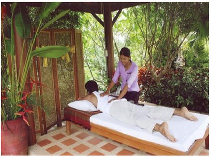 Petchvarin And Resort 3*