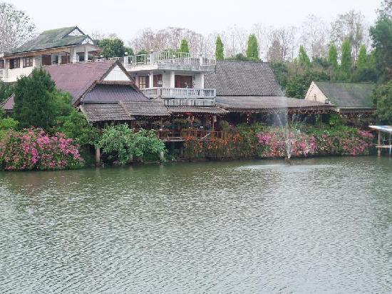 Rimdoi Resort Ban Muang Ngai