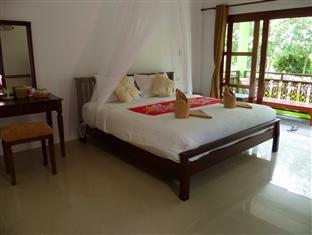 Pinky Hotel