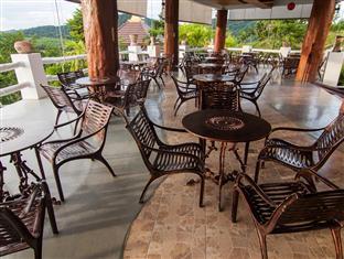 Baan Phuluang บ้านภูหลวง Resort Wang Nam Khiao