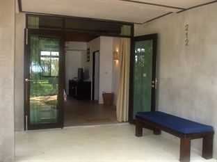 Casuarina Hotel 4*