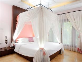 Buasaree Hotel 4*