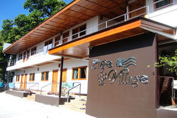 Hotel Village 3*