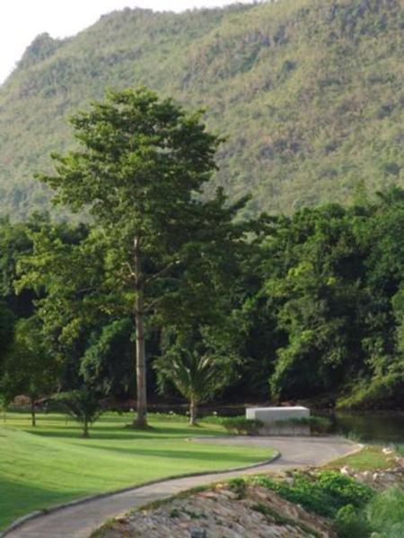 Aek-pailin River Kwai 3*