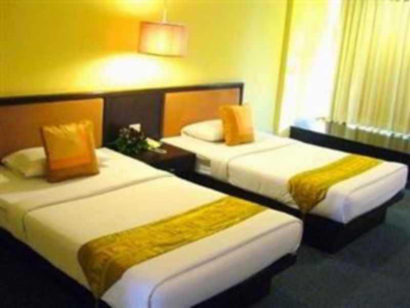 Aek-pailin River Kwai Hotel 3*