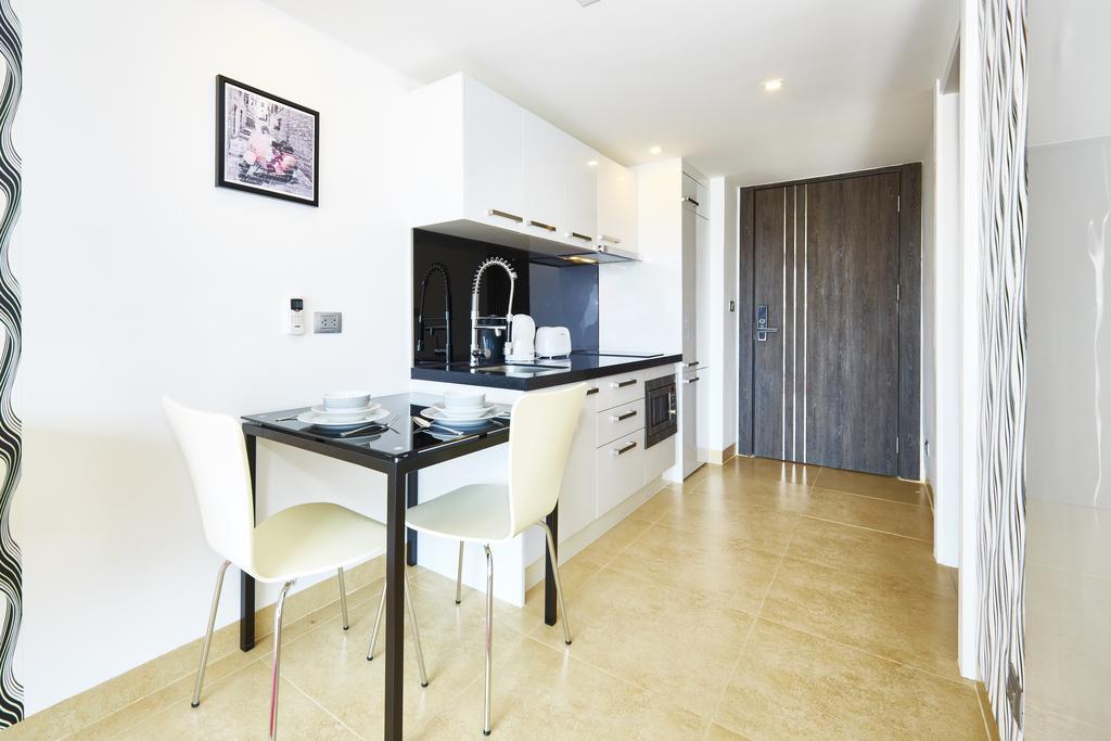 Central Avenue Studio By Tech Apartment
