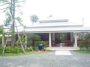 Nisasiri Boutique