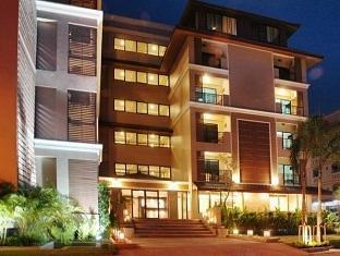 Grand Marina Hotel