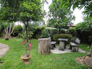 Ban Bua And Resort