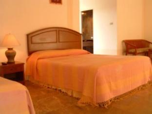 Hotel Goldenland & Camp 3*