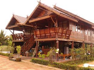 Guest house Ruenthai Rimnam Surat Thani