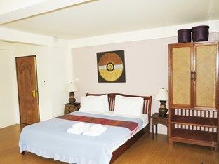 Oyo 304 Seven Suns Hotel Chiang Mai