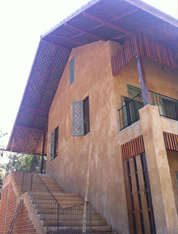 Phu-anna Eco House 2*