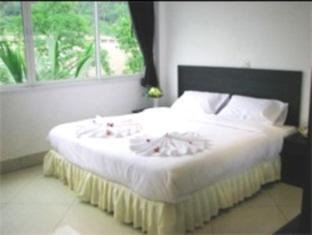 Oyo 835 Luxury Hotel