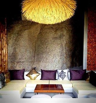 Bay Lounge & Hotel 4*