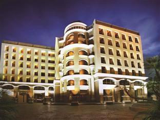 Hotel Maleewana &