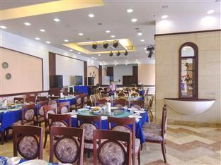 Mayflower Grande Hotel 3*