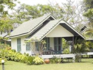 Holiday Beach Trat