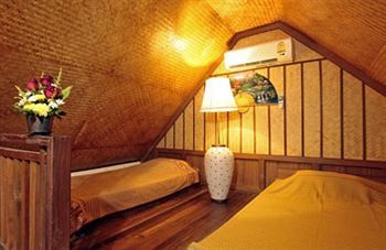 Coral Bangsaphan Resort 3*