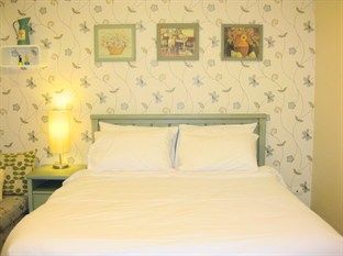 Vanilla Summer Hotel