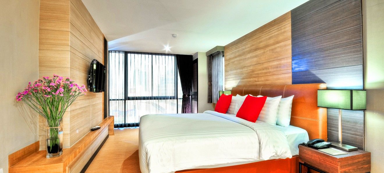 Mida Ngamwongwan - Sha Hotel