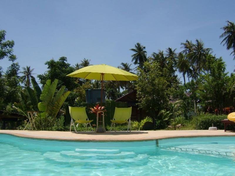 Tropical Garden Lounge 2*
