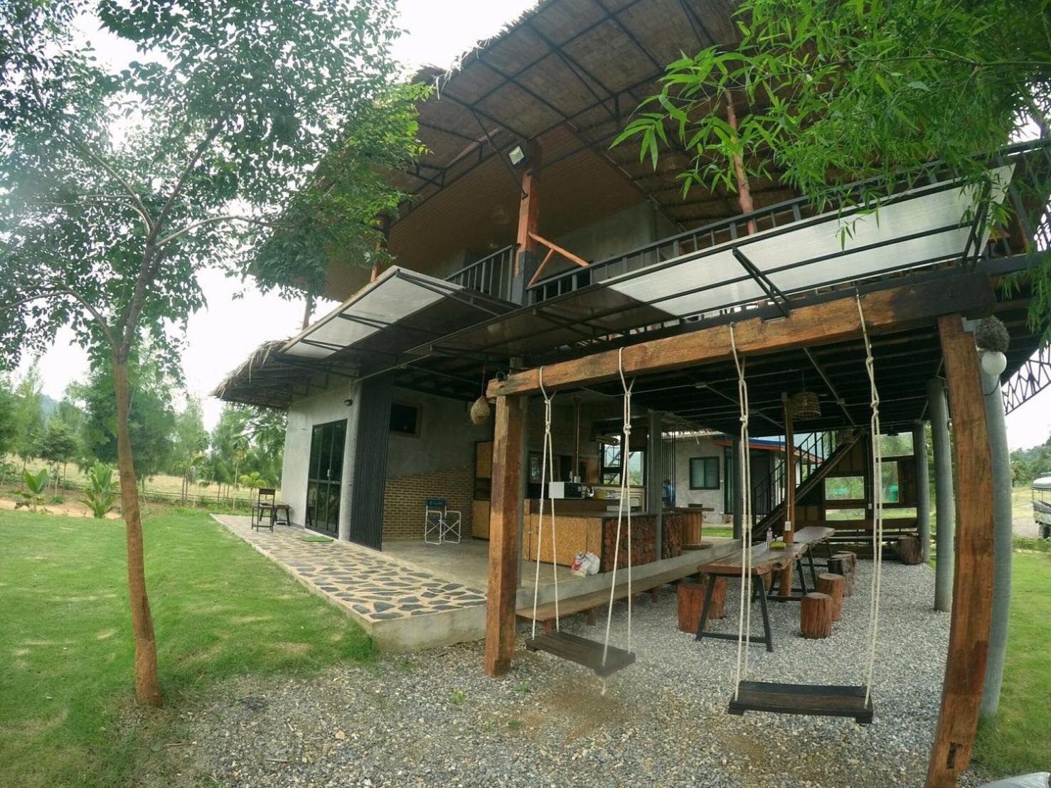 Baan Nork บ้านนอก