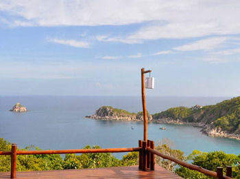 Hotel Baan Talay Koh Tao 3*