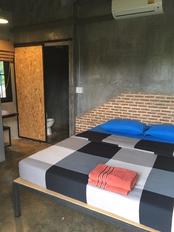 Baan Nork บ้านนอก Farm stay
