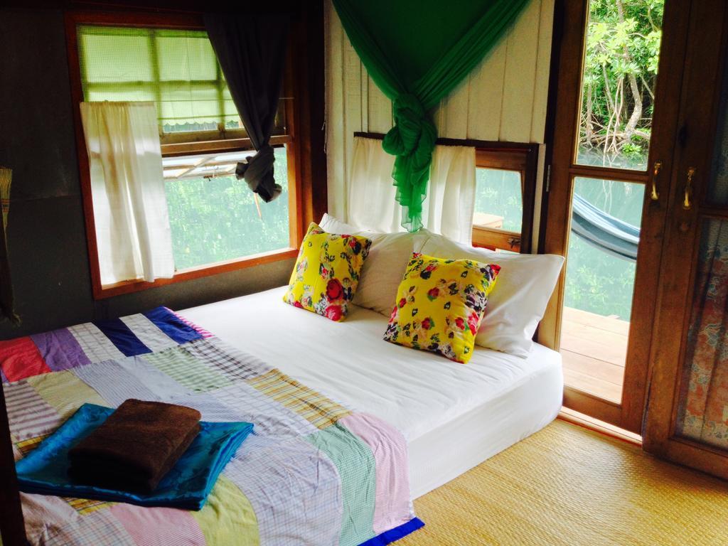 Gumm Lonely Club Homestay *