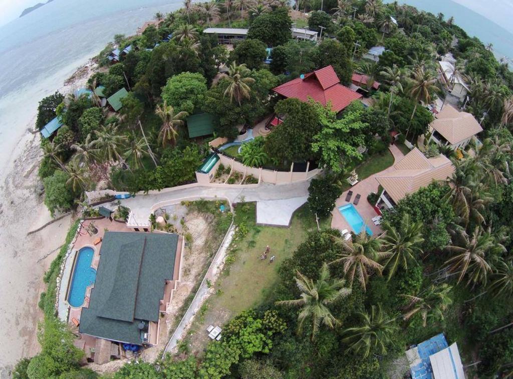 5 Bedroom Seafront Phangan Sdv231-by Samui Dream
