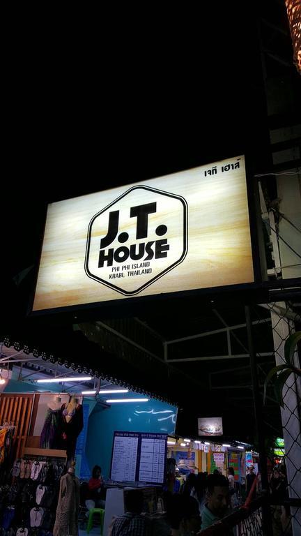 Guest house J.t. House