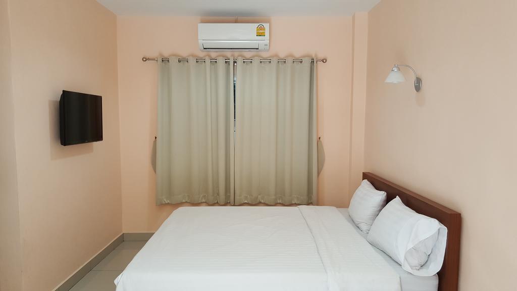 Jirasin & Aparthotel
