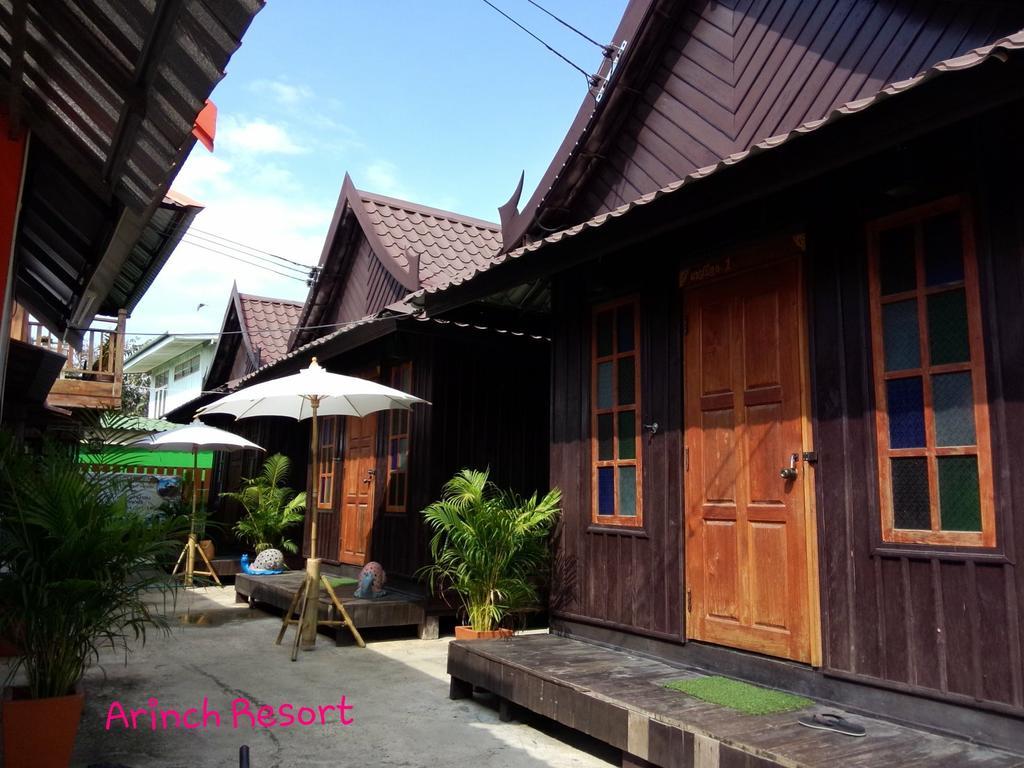 Ktt And Motorbike & Bicycle For Rents Guest house Sukhothai