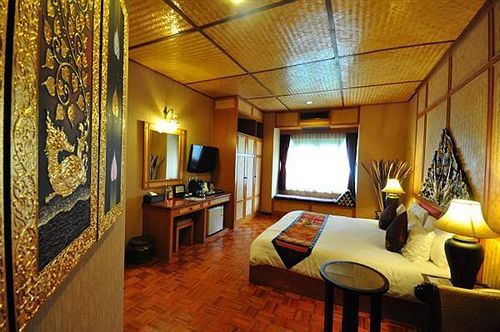 Resort Coral Bangsaphan