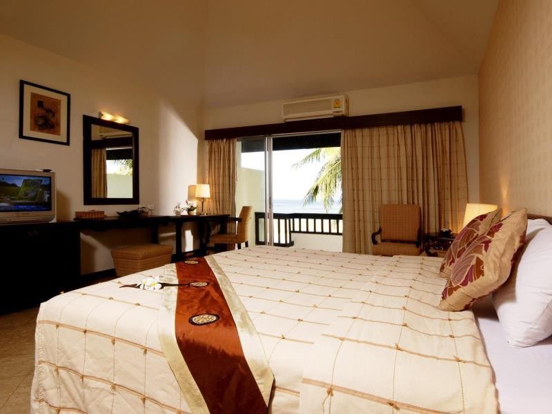 Golden Pine Resort Pran Buri