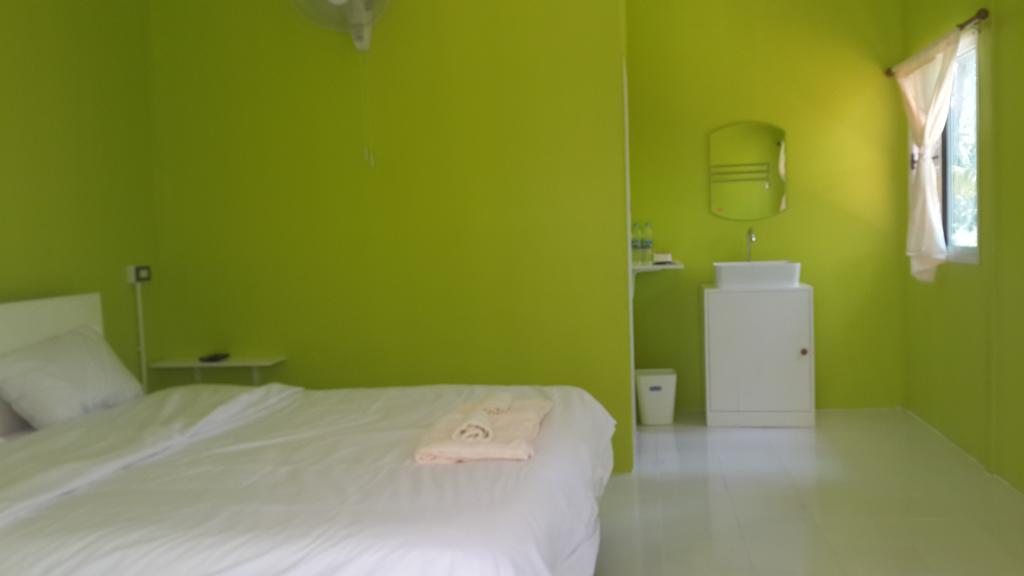 Baan Phuean Koh Kood Guest house 2*