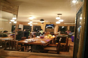 Khaoyai Saitharn Pakchong