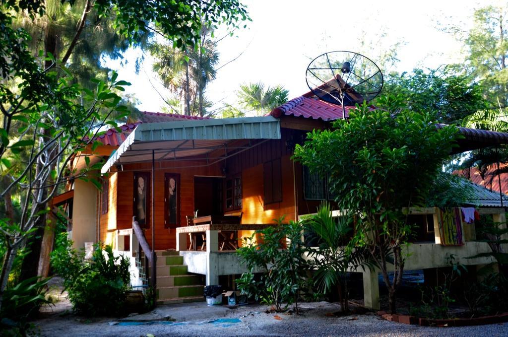 บ้านสนมณีโฮมสเตย์ Bansonmanee *