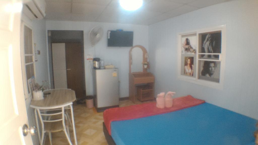 Hi Tech Guest house 2*