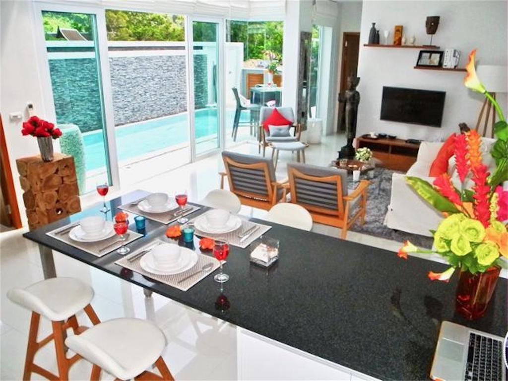 Skylight New 2 Bedrooms *