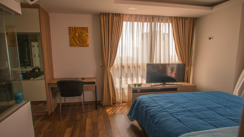 Luxury Seaview The Peak Towers 200m To